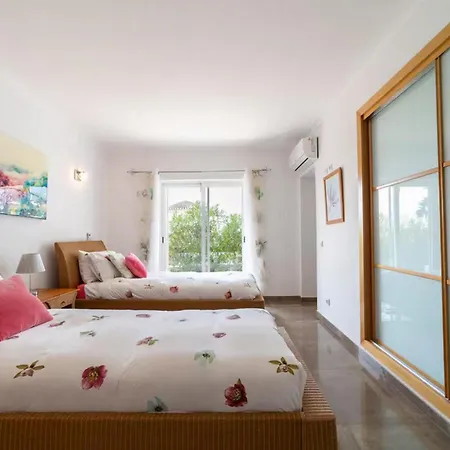 Vila Villa In Prime Location Pool *