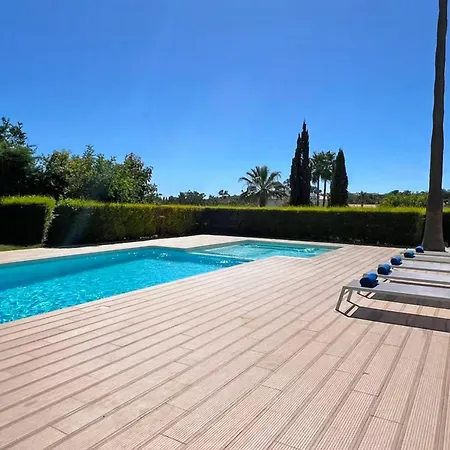 Villa In Prime Location Pool Vila Albufeira